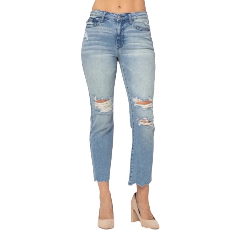 JUDY BLUE Distressed Straight Cropped Jeans Size 9/29 — gently worn - Picture 1 of 11